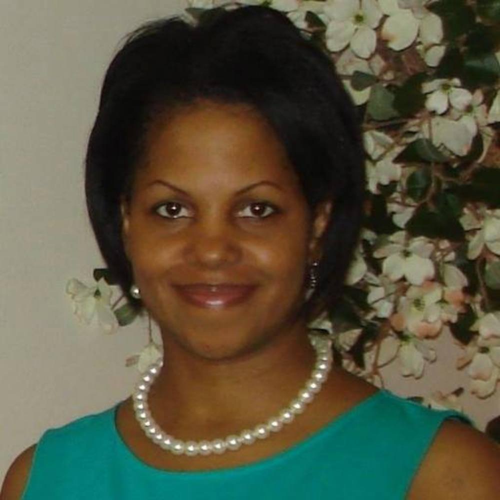 Meet your Posher, Dionne